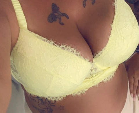 lushlola22vip onlyfans leaked picture 2