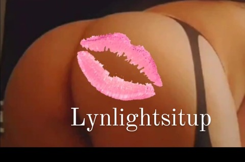 lynlightsitup onlyfans leaked picture 2