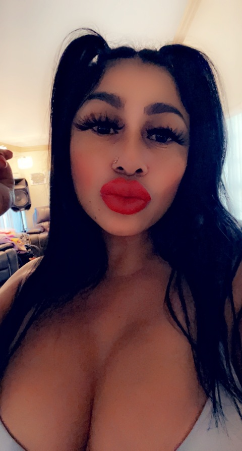 mamiissoyummy onlyfans leaked picture 2