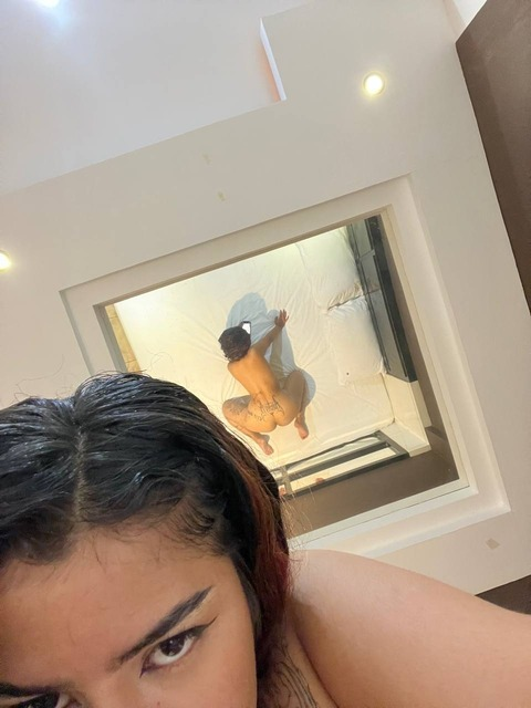 mariavolcan onlyfans leaked picture 2