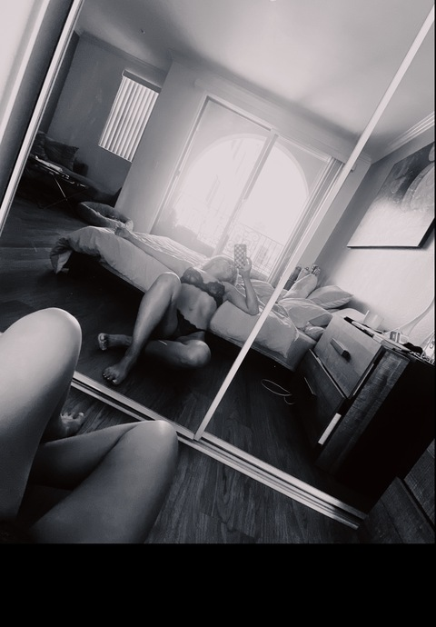 meg.imamura onlyfans leaked picture 2