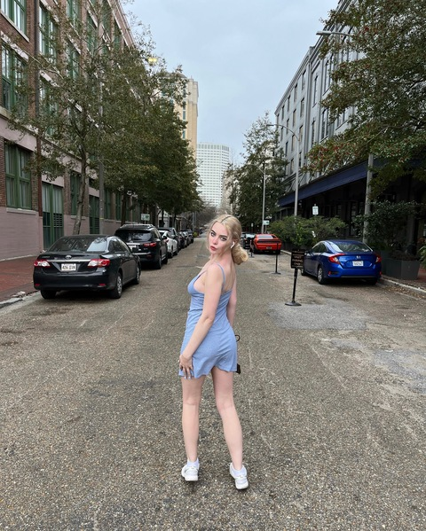 mia.iris onlyfans leaked picture 2