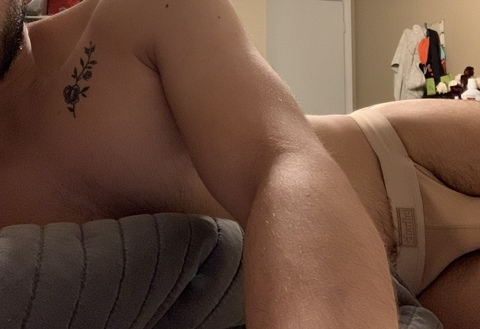 mikeylopezzzz onlyfans leaked picture 2