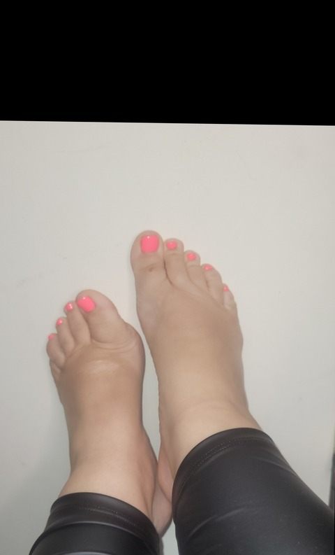 minifeet5 onlyfans leaked picture 2