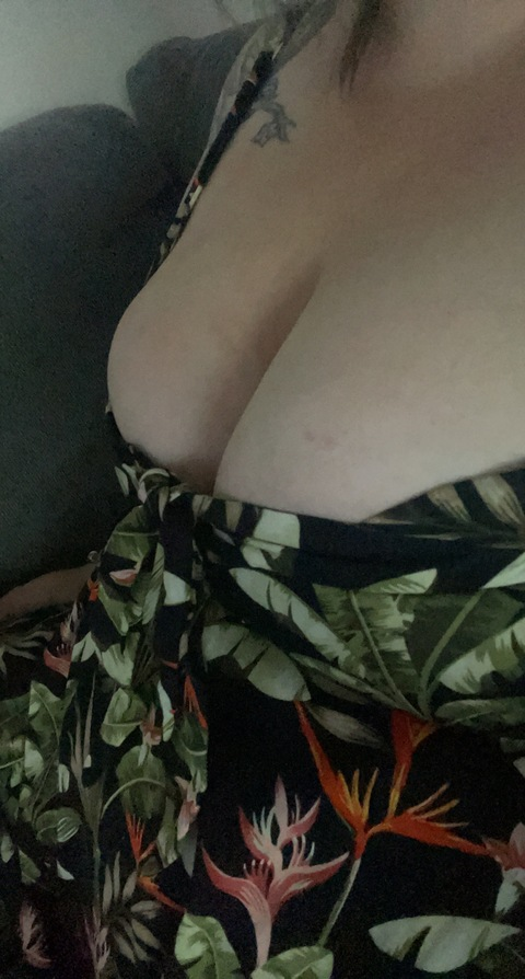 mishellash onlyfans leaked picture 2