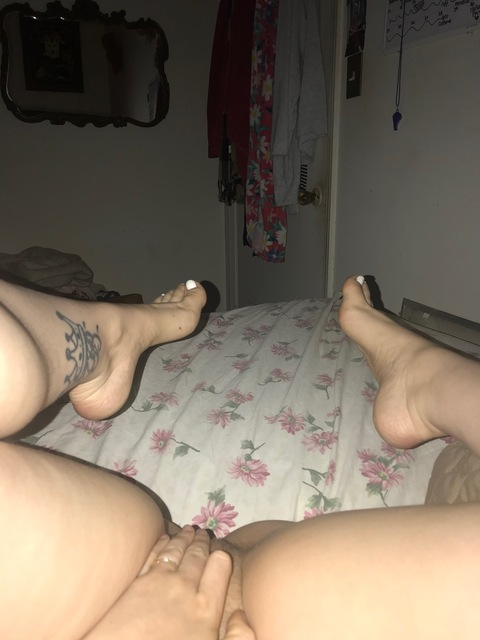 missmariexxoo onlyfans leaked picture 2