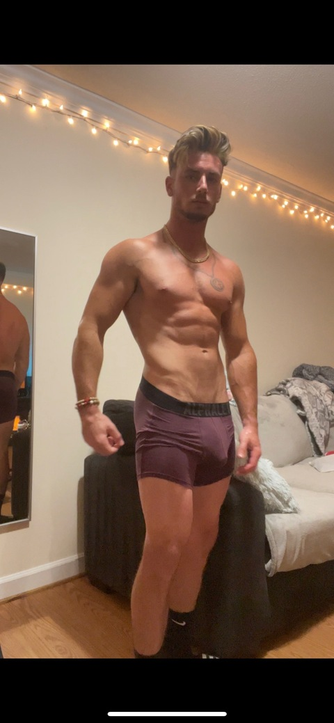 mr.idkmyname onlyfans leaked picture 2