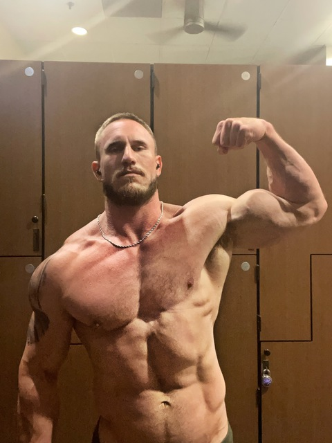 muscletexan onlyfans leaked picture 2