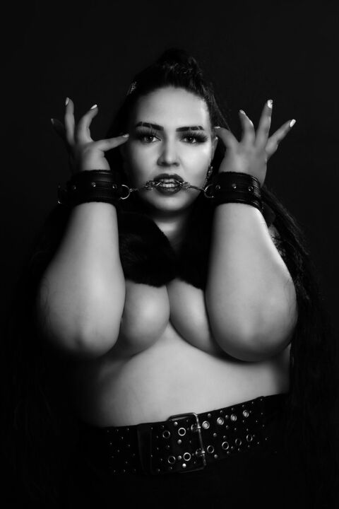 nastyvonnette.nvn onlyfans leaked picture 2