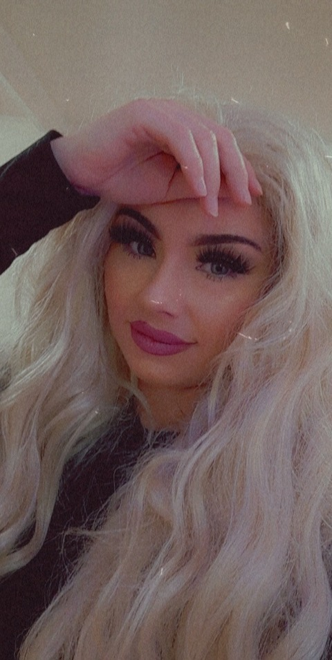 nevaehsweets420 onlyfans leaked picture 2