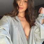 nikkinaughty95 avatar