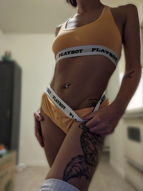 pixyray onlyfans leaked picture 2