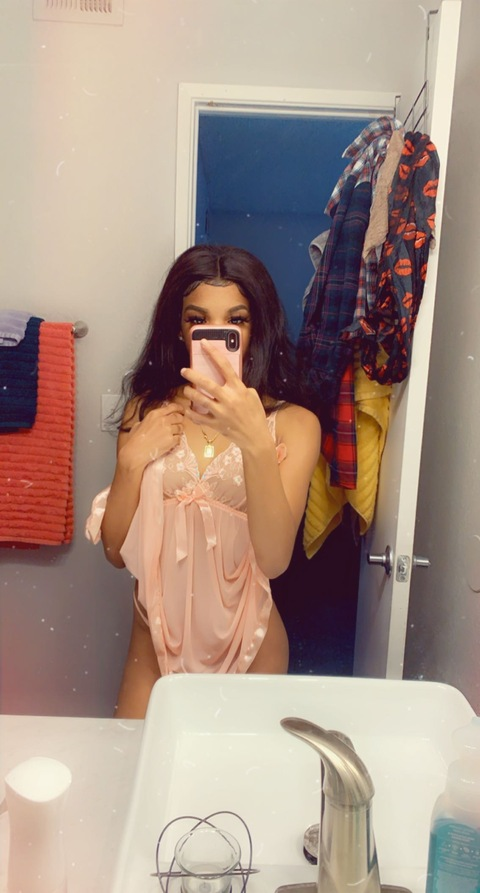 ppaariss01 onlyfans leaked picture 2