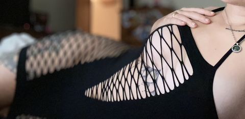 princesspeechi onlyfans leaked picture 2