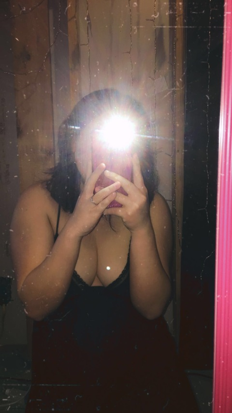 rachel.lo20 onlyfans leaked picture 2