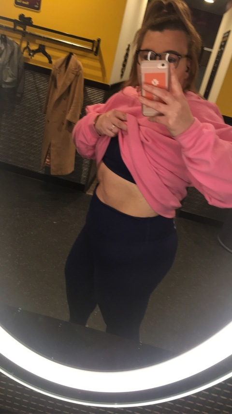 recreatingliz2.0 onlyfans leaked picture 2