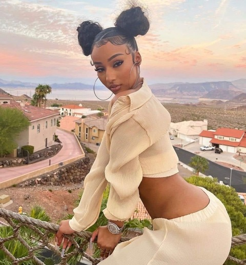 roserubi onlyfans leaked picture 2