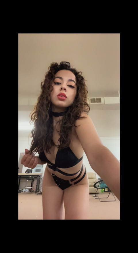 rosita_a onlyfans leaked picture 2