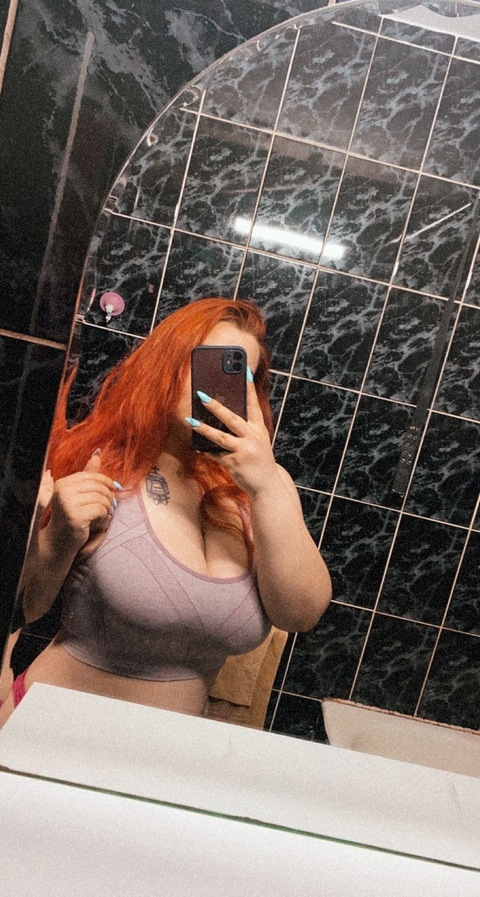 roxyyroxanaa onlyfans leaked picture 2