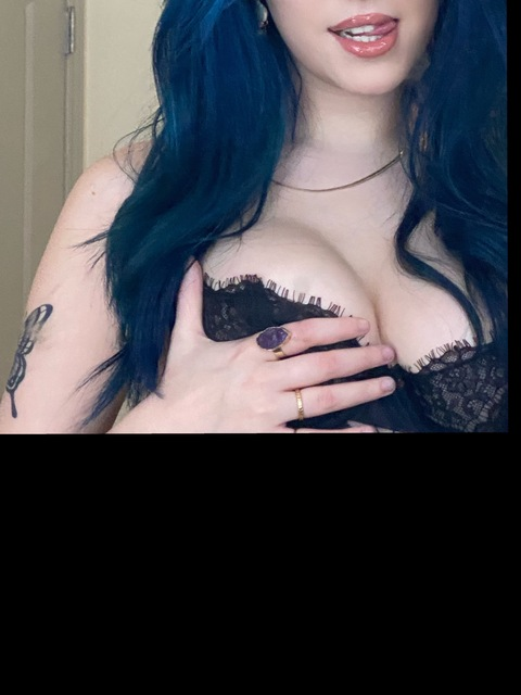 ryleamarie onlyfans leaked picture 2