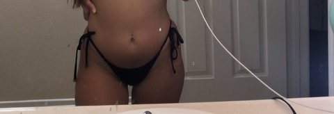 sabrinaoxox onlyfans leaked picture 2