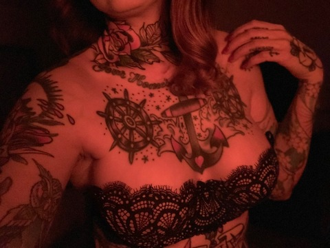 sarahmontana666 onlyfans leaked picture 2
