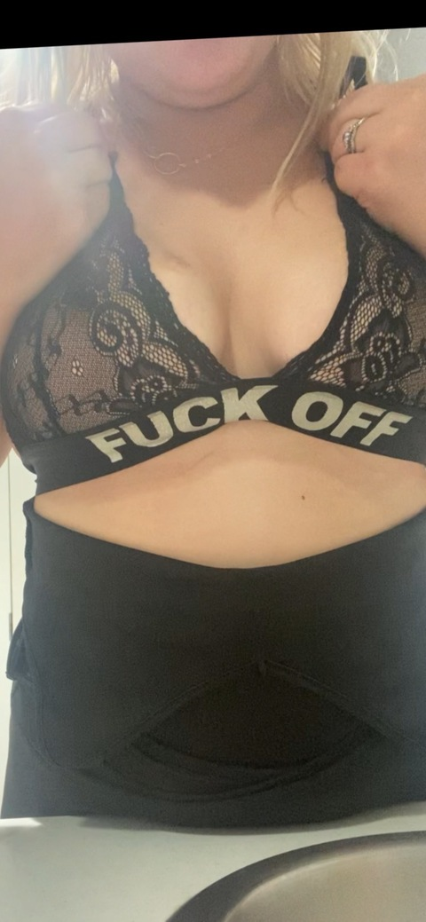 sassyassashleyfree onlyfans leaked picture 2