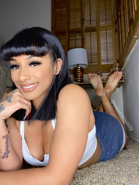 sayyestoyassy onlyfans leaked picture 2