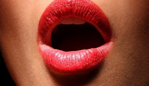 secrethousewife999 onlyfans leaked picture 2