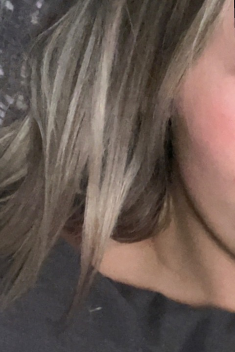 shortblondiexo onlyfans leaked picture 2