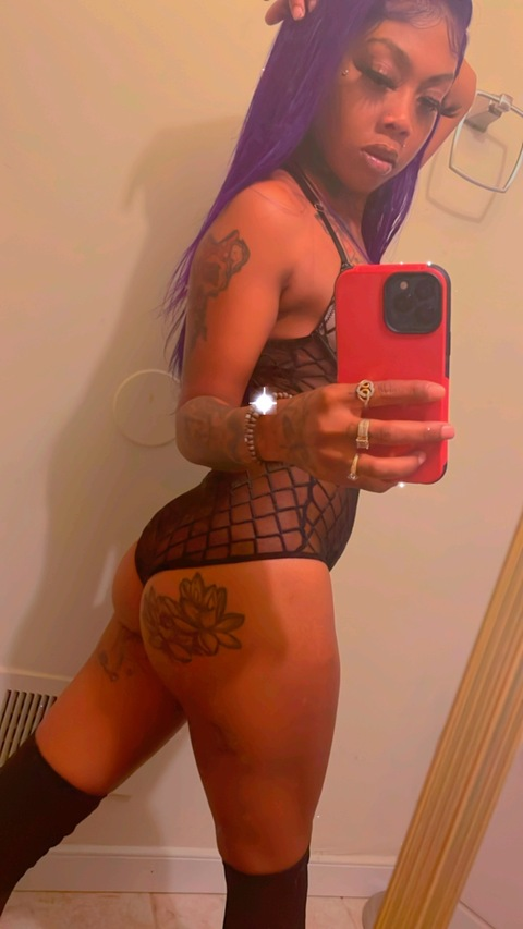 sinamorsantanaa onlyfans leaked picture 2