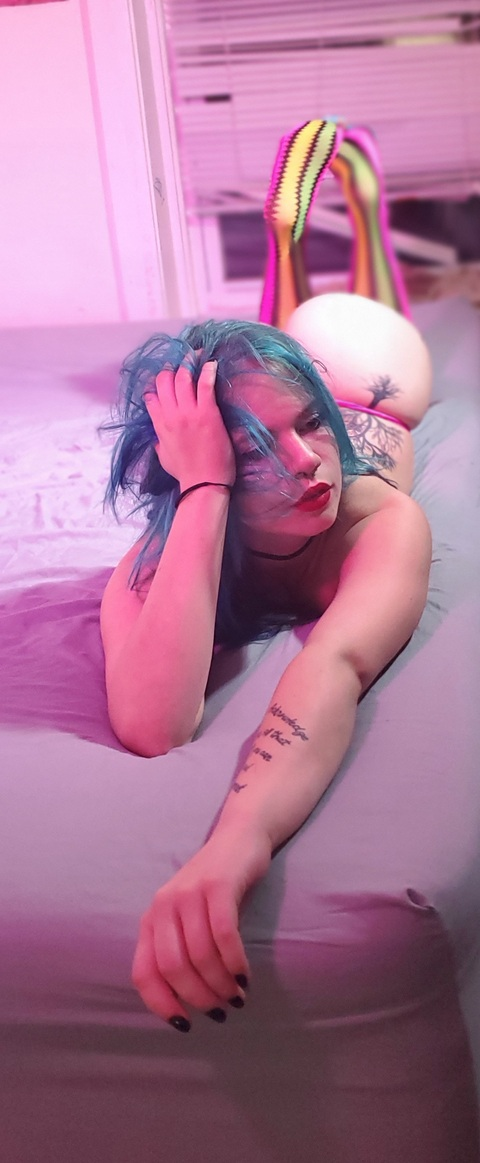 sirenxxstorm onlyfans leaked picture 2