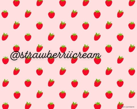 strawberriicream onlyfans leaked picture 2