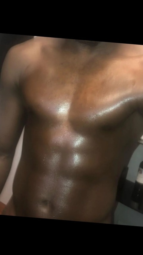 strokeking100 onlyfans leaked picture 2