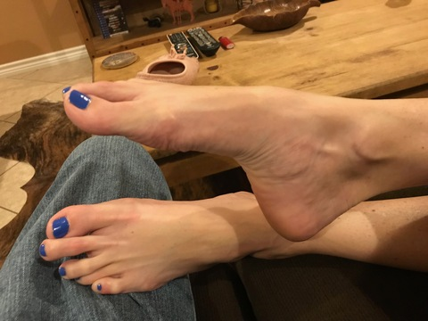 susanssassyfeet onlyfans leaked picture 2