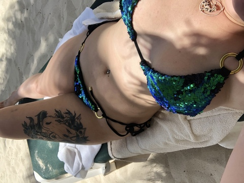 taobanosiammeg onlyfans leaked picture 2