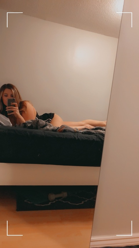 taylor_ellana onlyfans leaked picture 2