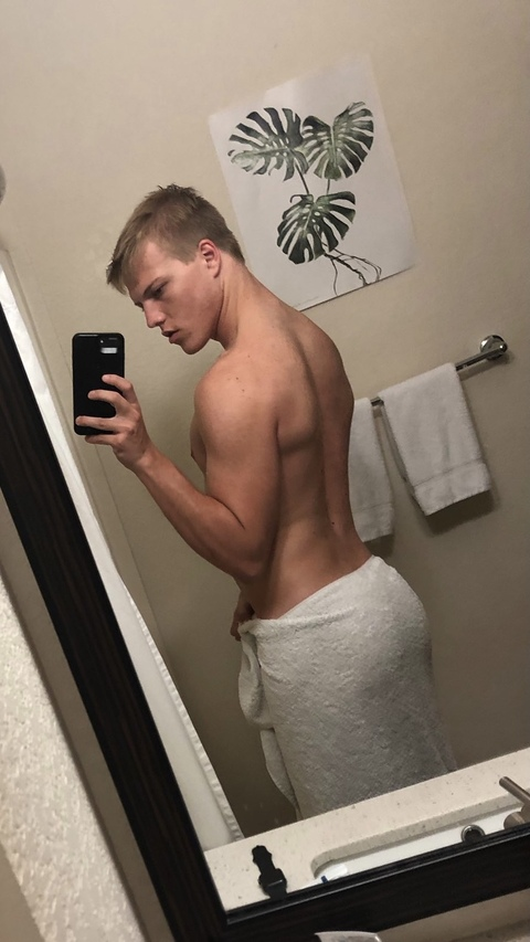 therealryanjames onlyfans leaked picture 2