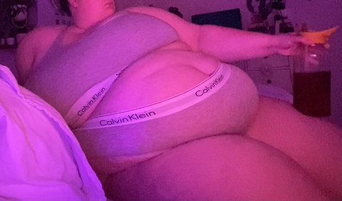 thickegoddess onlyfans leaked picture 2