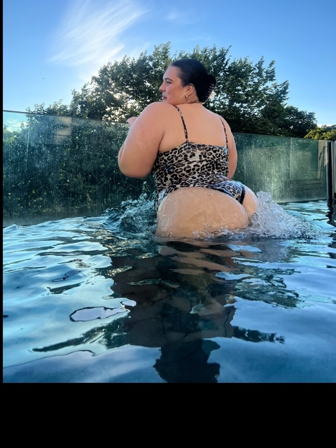 thickmathilda onlyfans leaked picture 2