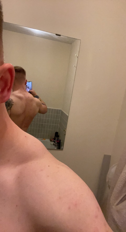 tommy21x onlyfans leaked picture 2