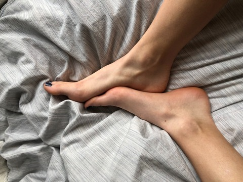 touch-my-toes onlyfans leaked picture 2