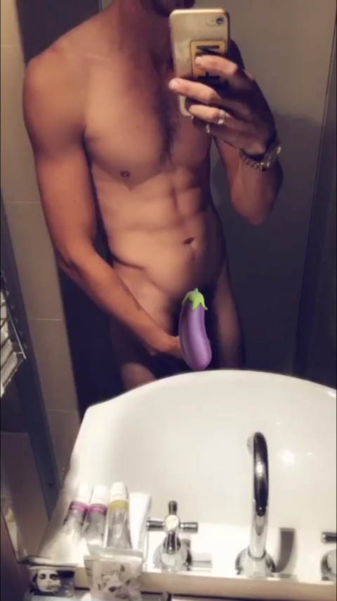 ukeen691 onlyfans leaked picture 2