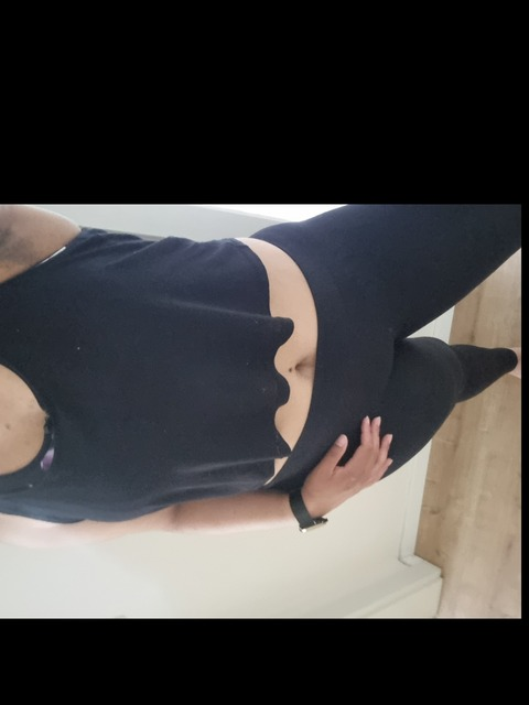 umelinoe onlyfans leaked picture 2