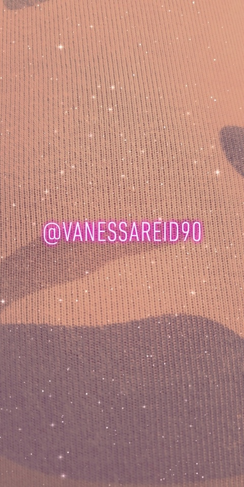 vanessareid90 onlyfans leaked picture 2