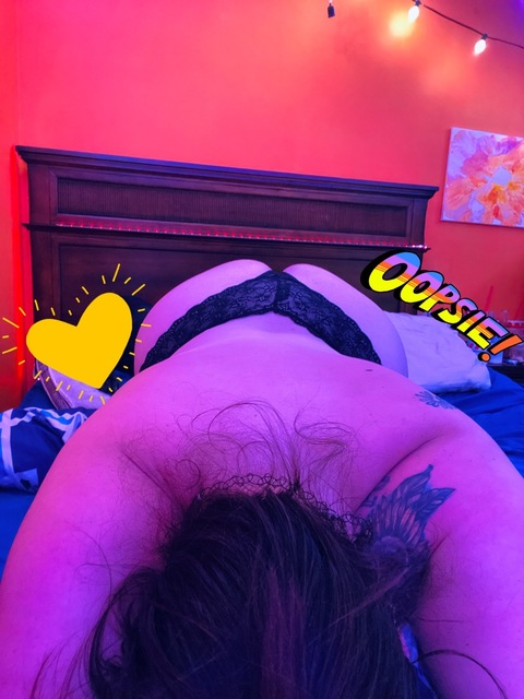 veronicavalentine69 onlyfans leaked picture 2