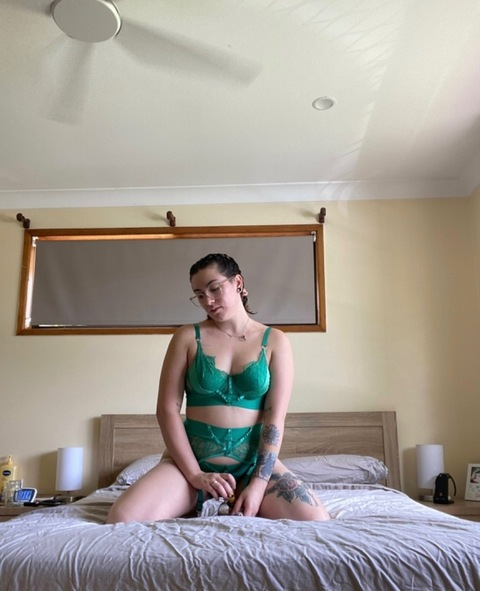 violetmay_1357 onlyfans leaked picture 2