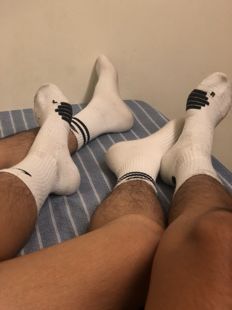 white-socks-boy onlyfans leaked picture 2