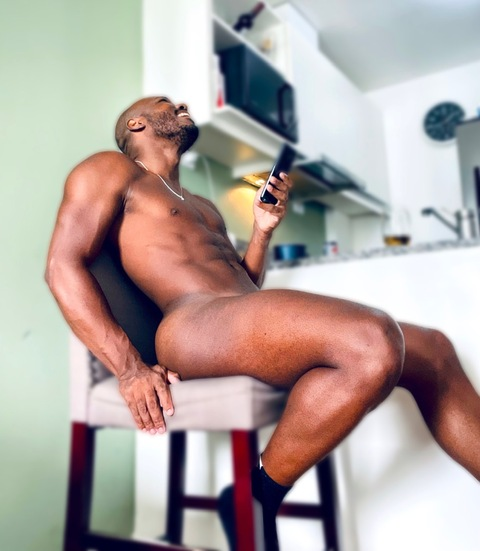 yormanleonardofree onlyfans leaked picture 2