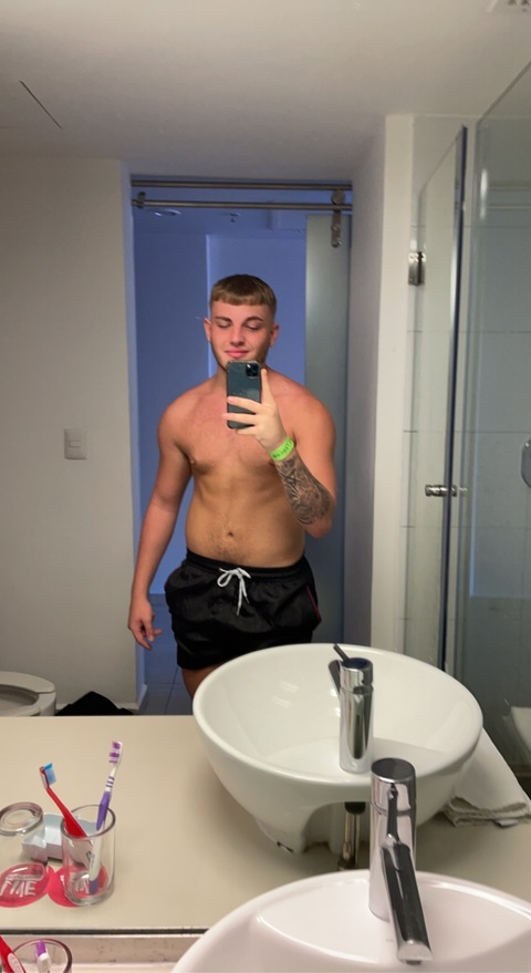 yourdirtyboyfriend onlyfans leaked picture 2